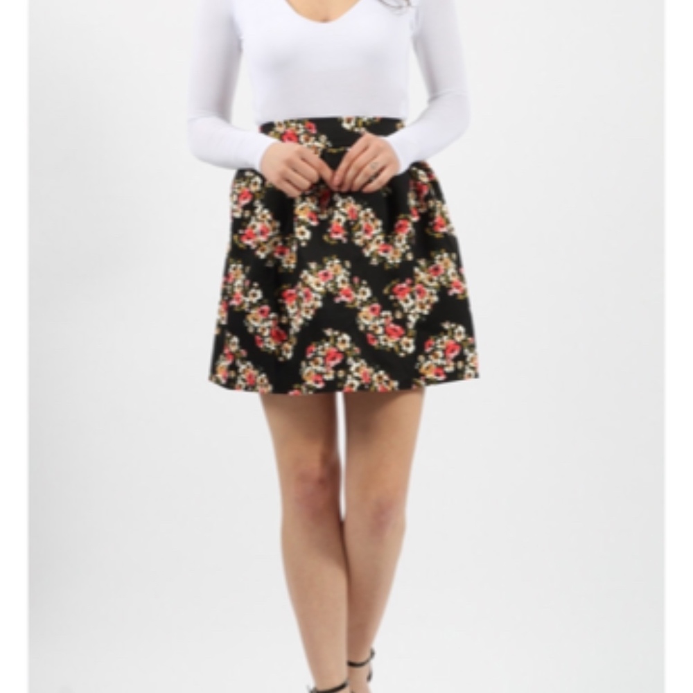 Floral Print Jacquard Skirt - Picture 3 of 5